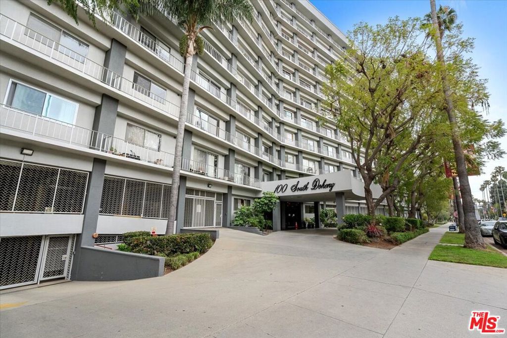 100 S Doheny Drive 609