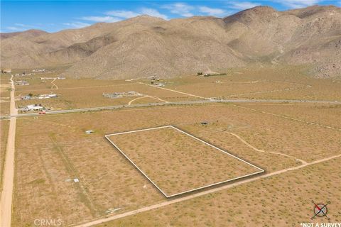 1 Las Piedras Apple Valley CA 92308