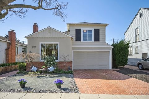 Photo of 2932 Marina Dr Dr, Alameda, CA 94501 (MLS # 41123388)