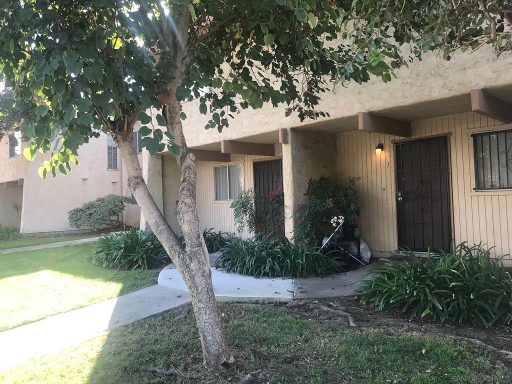 Spacious townhome-style 3-br., 2.5 ba. with tandem 2-space parking. Huge living room (15x23) with fireplace and double doors leading to back patio (16x16). New gas stove, refrigerator in the big eat-in kitchen. Master suite has dressing area, newer tiled tub enclosure and full-wall closets. Brand new forced-air furnace. Back patio is just a few steps to the pool, spa, BBQ and basketball court. Quick access to San Diego State University and I-8. Spacious and a great location! Other Fees: 0 Sewer: Sewer Connected Topography: LL