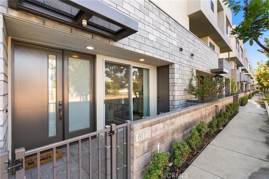 617 W 17th