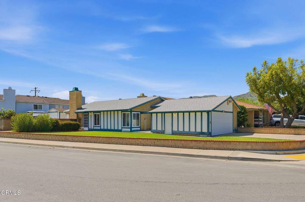 110 Vela Court
