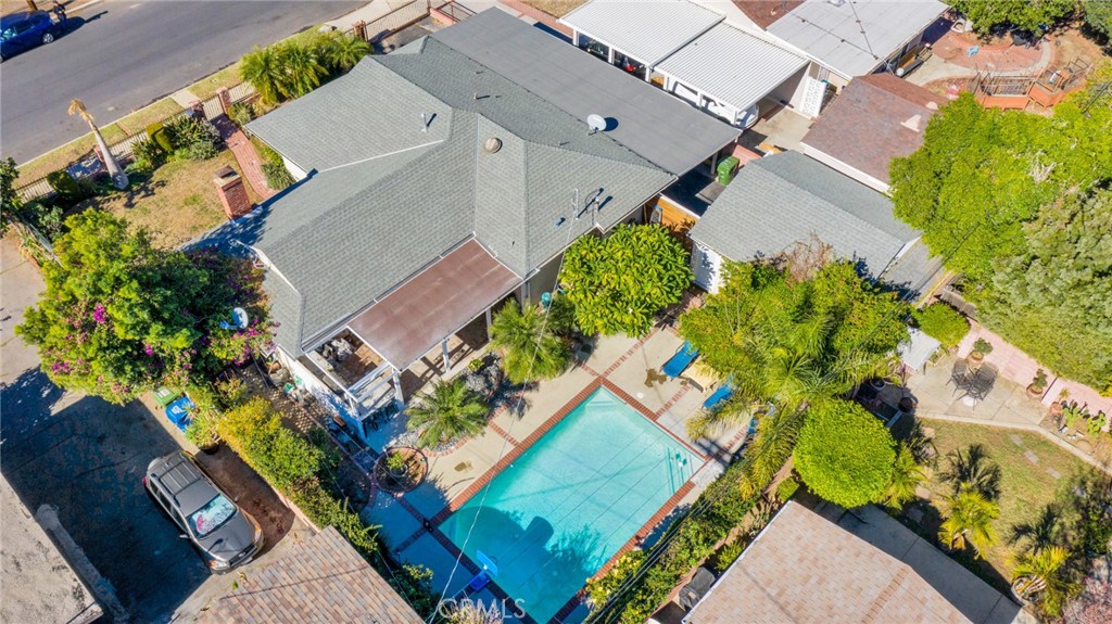 Properties 1 10626 Lemona Avenue