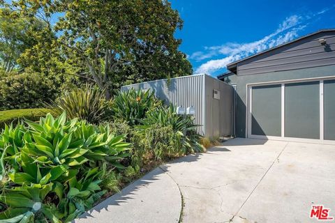 Photo of 4100 Tilden Avenue, Culver City, CA 90232 (MLS # 26839689)