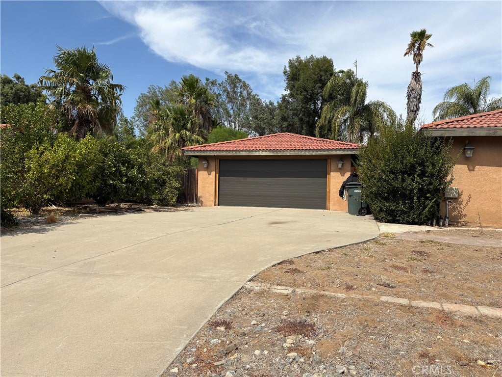 22338 Black Beauty Trail