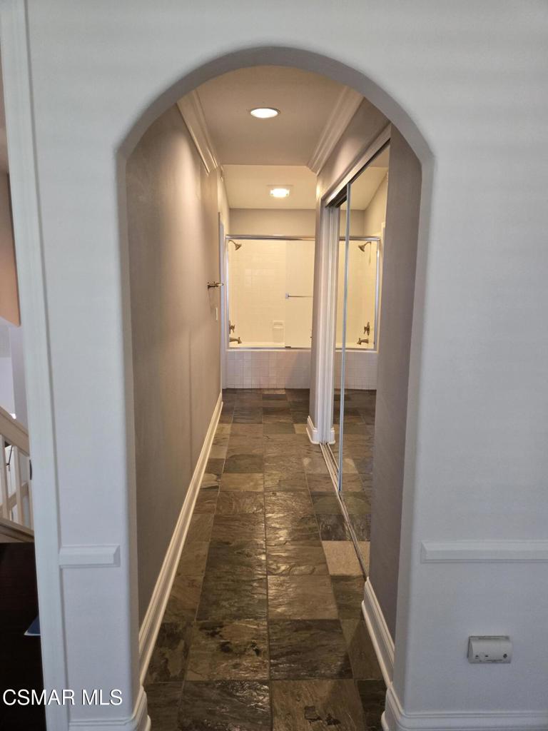 Capri West Oaks Park-832 - 832 - Residential Lease