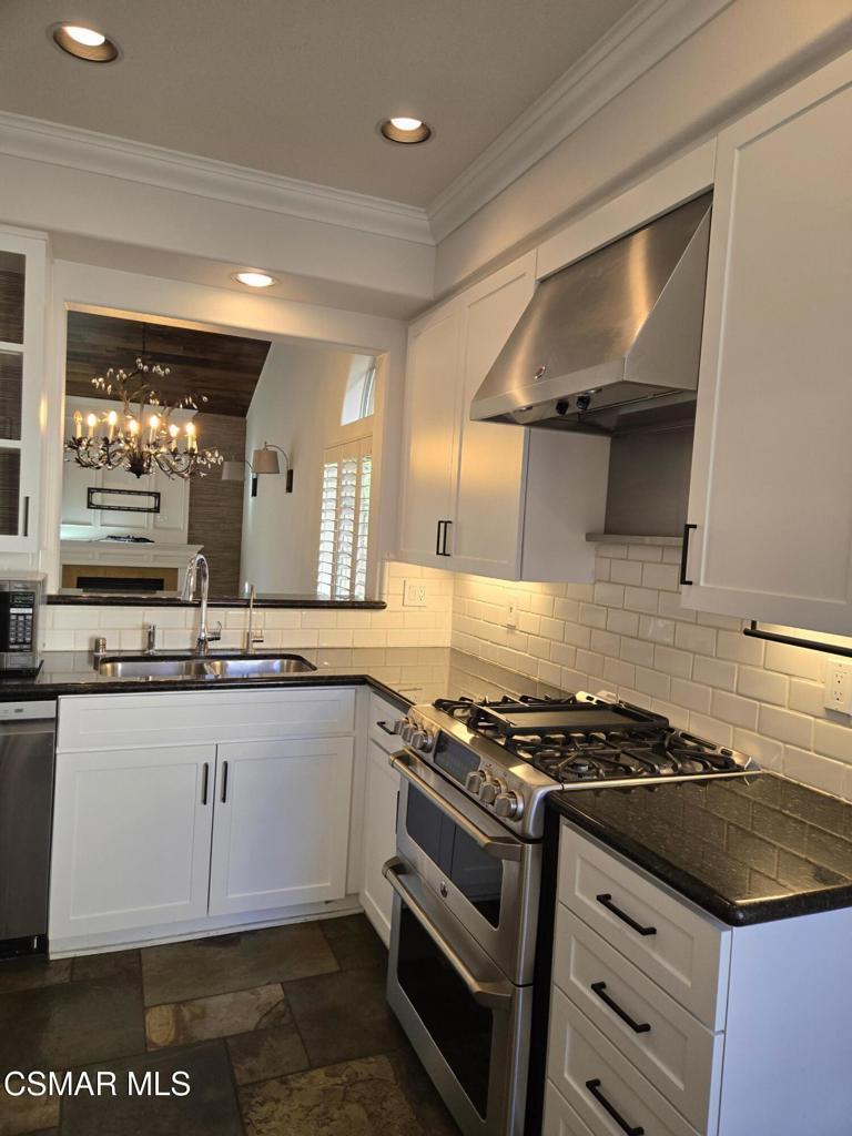 Capri West Oaks Park-832 - 832 - Residential Lease