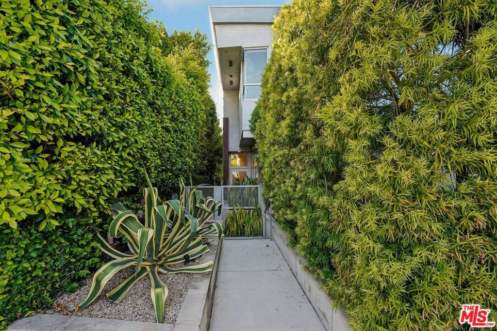 Photo of 639 Pacific Street #A, Santa Monica, CA 90405 (MLS # 26750171)