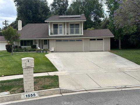 Photo of 1555 Lynne Court, Redlands, CA 92373 (MLS # IG26095111)