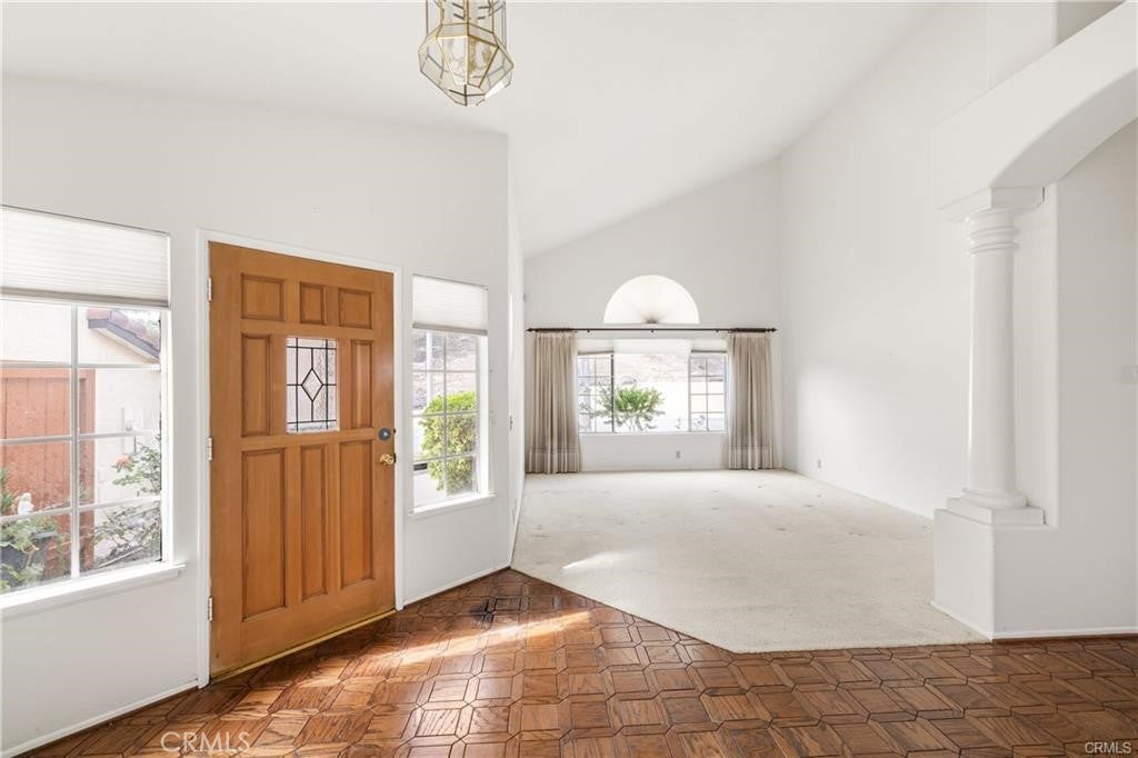 430 Fresh Meadows