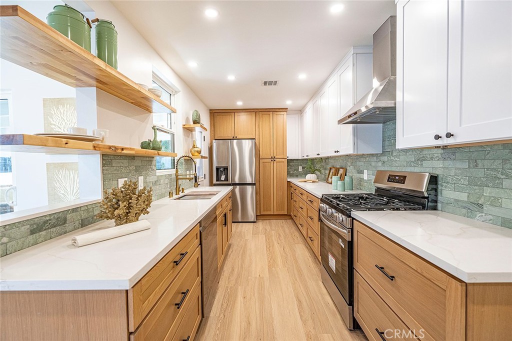 8048 Wentworth Street