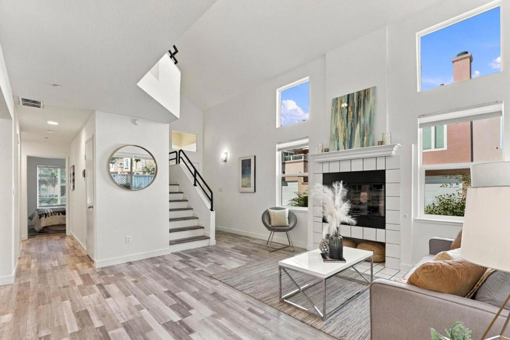 6985 Rodling Drive A