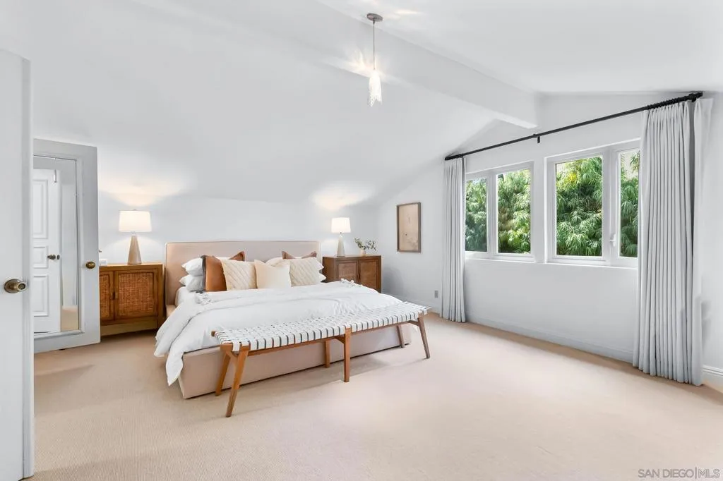 La Jolla, California 92037, United States, 3 Bedrooms Bedrooms, ,3 BathroomsBathrooms,Residential,Active,110524