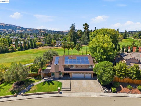 Photo of 3309 Burning Tree Dr DR, San Ramon, CA 94583 (MLS # 41141341)