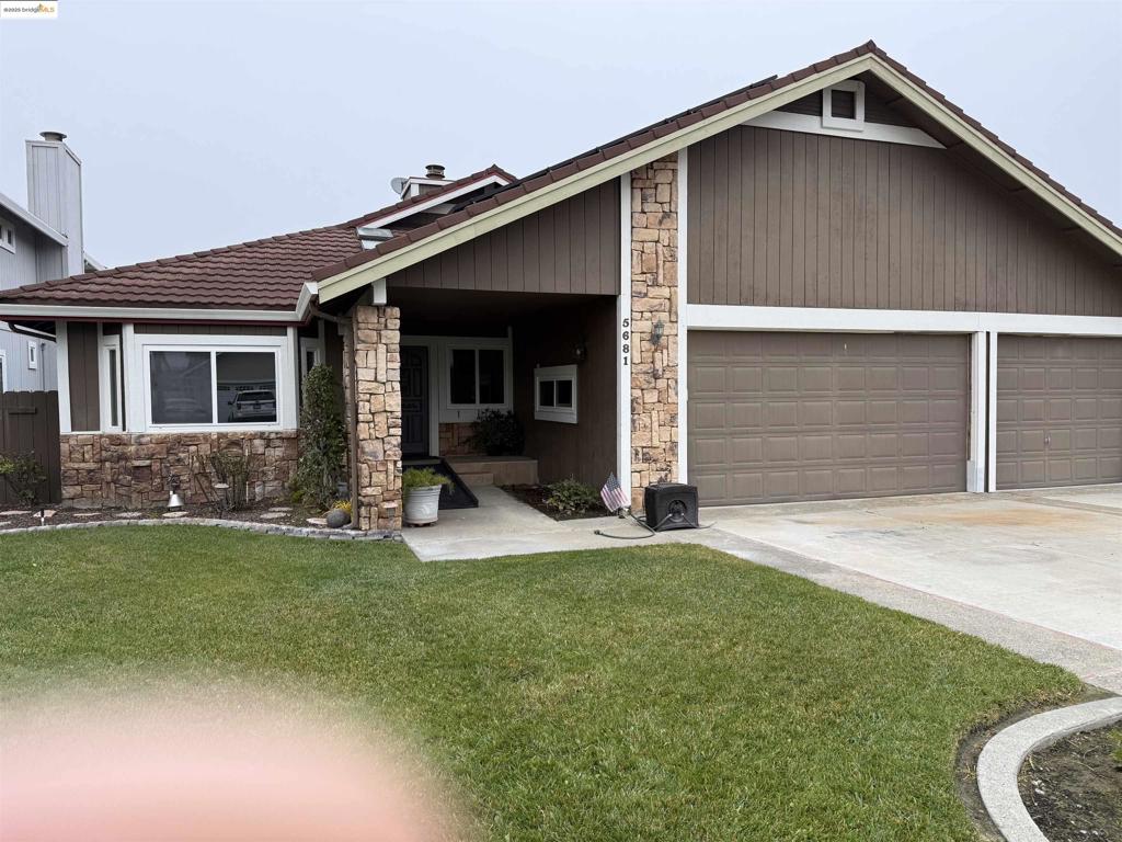 DELTA WATERFRONT ACCESS - Residential