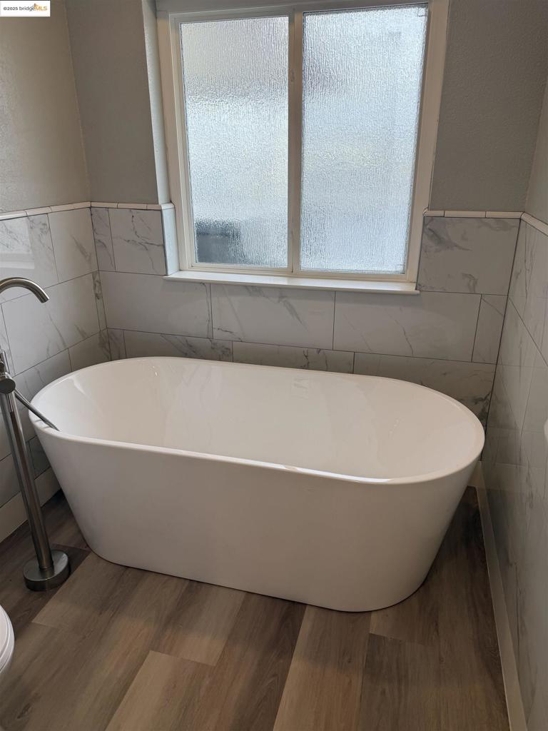 DELTA WATERFRONT ACCESS - Residential