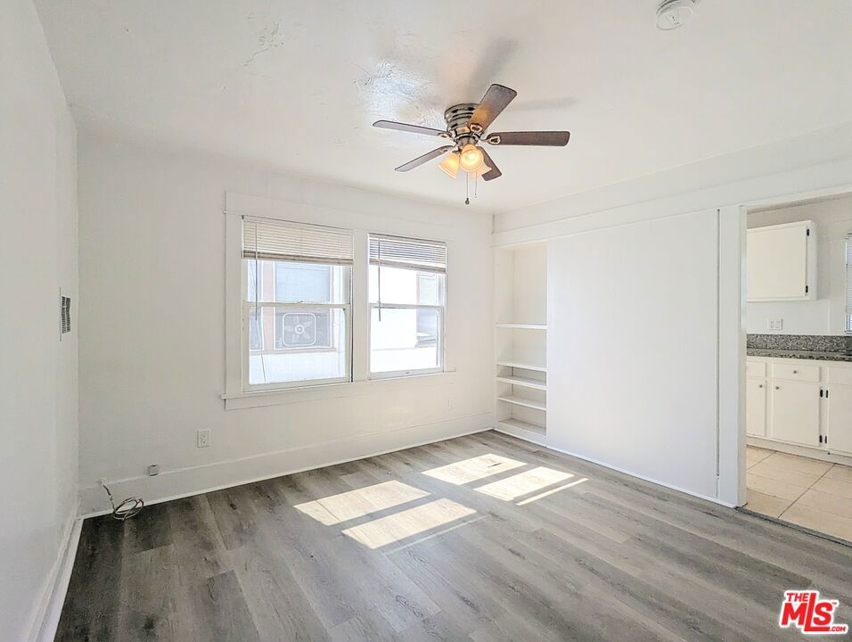 Check out the 3D Virtual Tour! Available now, 1 bed/1 bath in great location steps away from Downtown Long Beach's vibrant shops, restaurants, and entertainment, including the waterfront and Aquarium of the Pacific. This fantastic apartment is located on the second floor, features a large bedroom, kitchen with gas stove, modern updates including vinyl plank flooring and there is ample closet space. Washer and dryer hookups in-unit. Street parking (monthly parking lots nearby) are available. Call for pets. Agent and Lessee are to do their own due diligence and investigation of all information provided herein or anywhere else and any information provided by agent, owner or their rep at any time. Square footage is an estimate.