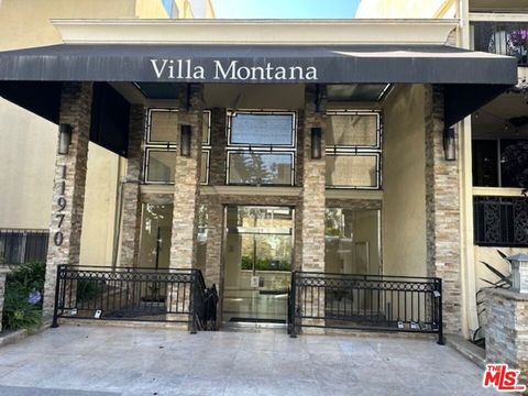 Photo of 11970 Montana Avenue #312, Los Angeles, CA 90049 (MLS # 25627607)