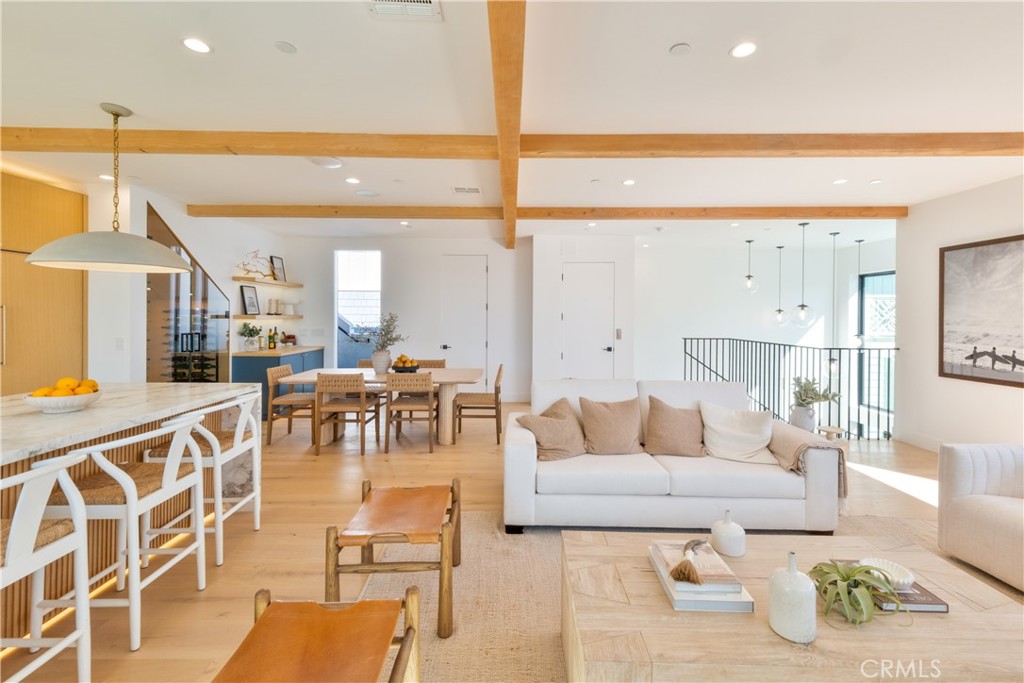 707 2nd Street Street