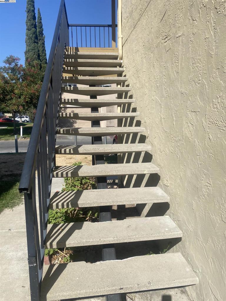 CONTRA LOMA ESTS - Residential