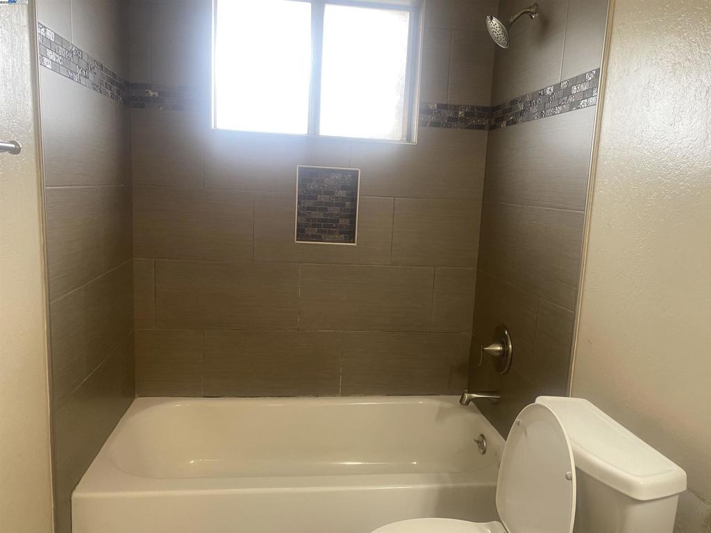 CONTRA LOMA ESTS - Residential
