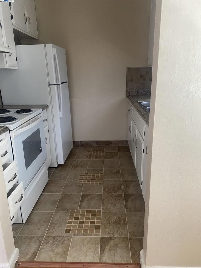 CONTRA LOMA ESTS - Residential