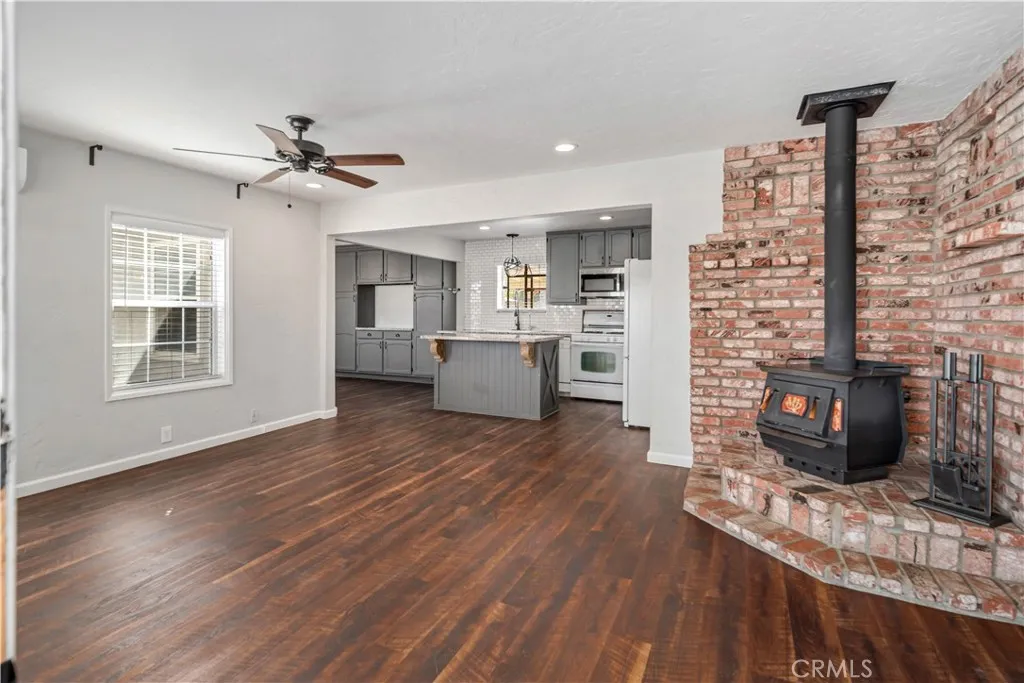 Lancaster, California 93536, United States, 2 Bedrooms Bedrooms, ,1 BathroomBathrooms,Residential,Active,210715