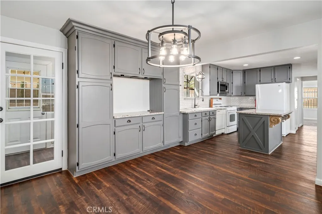 Lancaster, California 93536, United States, 2 Bedrooms Bedrooms, ,1 BathroomBathrooms,Residential,Active,210715