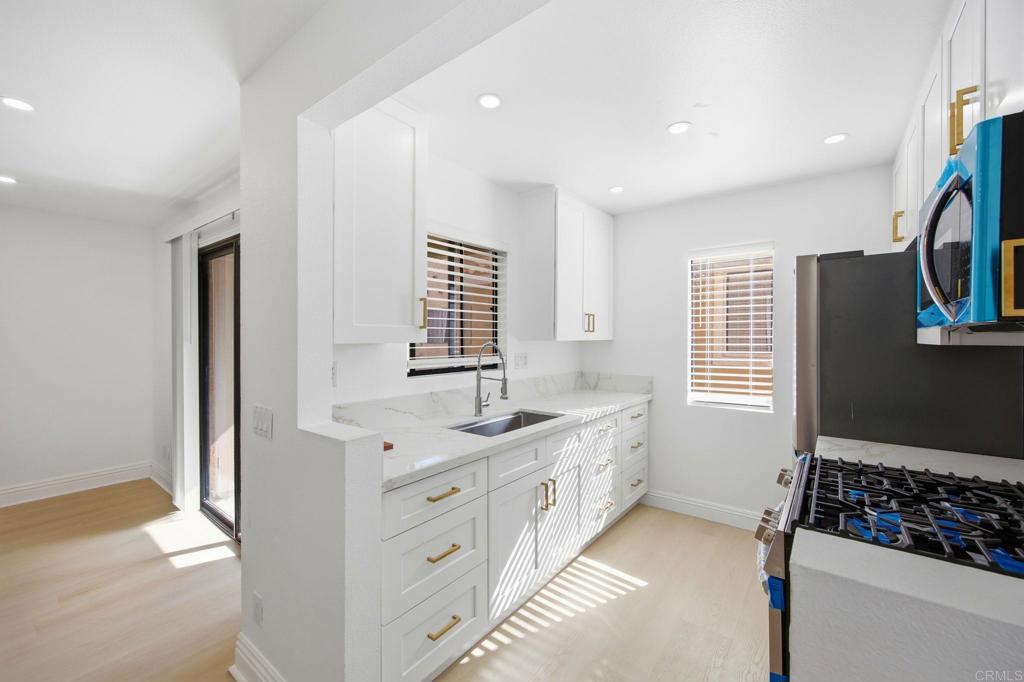 10174 Camino Ruiz 46