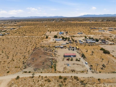 Photo of 13475 Ailanthus RD, Phelan, CA 92371 (MLS # CV26148134)