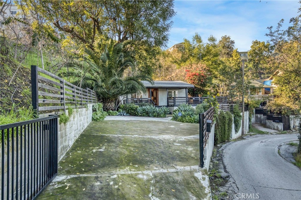 4527 E Rose Hill Dr, Los Angeles CA 90032