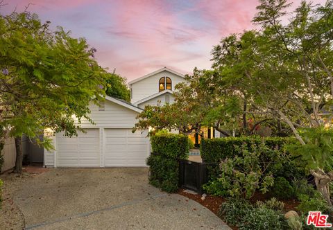 Tiny photo for 31 Cedar Lane, Santa Barbara, CA 93108 (MLS # 25608453)