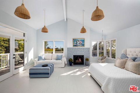 Tiny photo for 31 Cedar Lane, Santa Barbara, CA 93108 (MLS # 25608453)