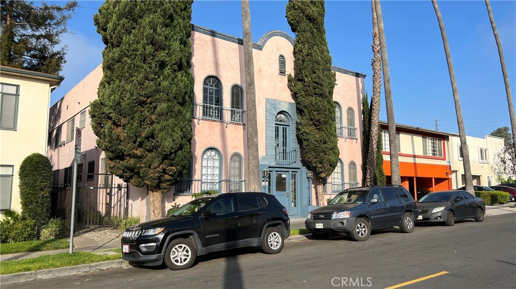 Properties 2 1537 Corinth Avenue