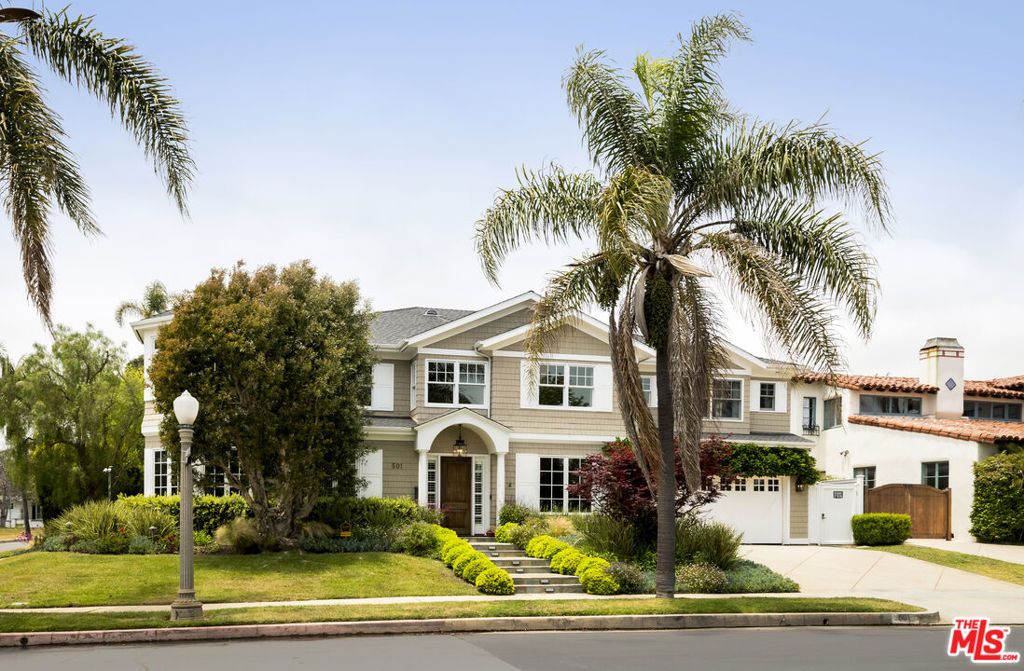 Photo of 501 Toyopa Drive, Pacific Palisades, CA 90272 (MLS # 26647309)