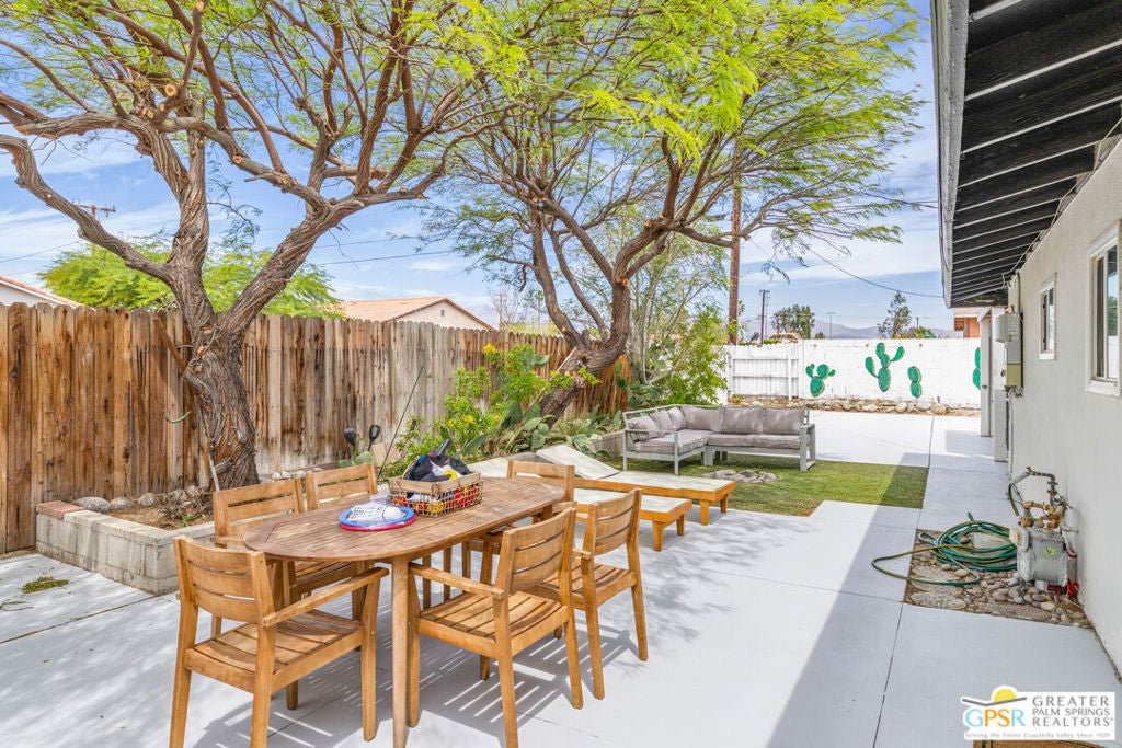 394 W Bon Air Drive