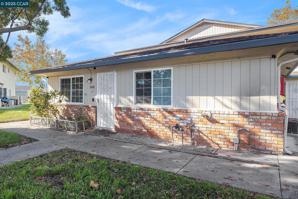 CONTRA LOMA ESTS - Residential