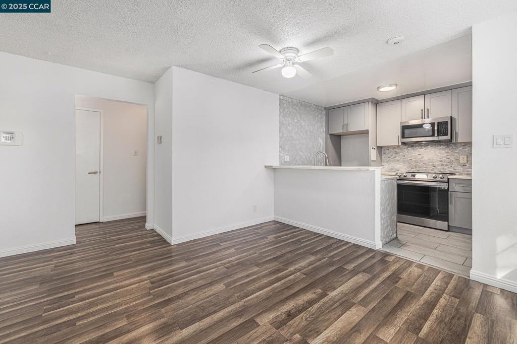 CONTRA LOMA ESTS - Residential