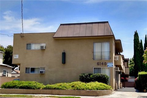 Photo of 6140 Whitsett Avenue #7, Valley Glen, CA 91606 (MLS # SR25264280)