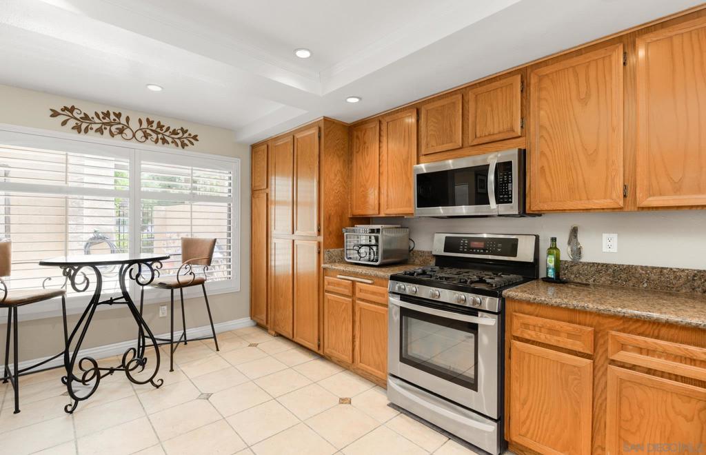 1036 Long Shadow Ct