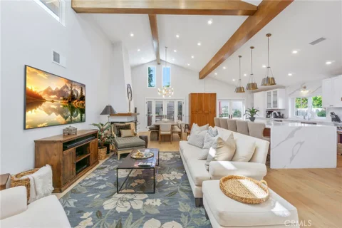 MLS: OC25081757