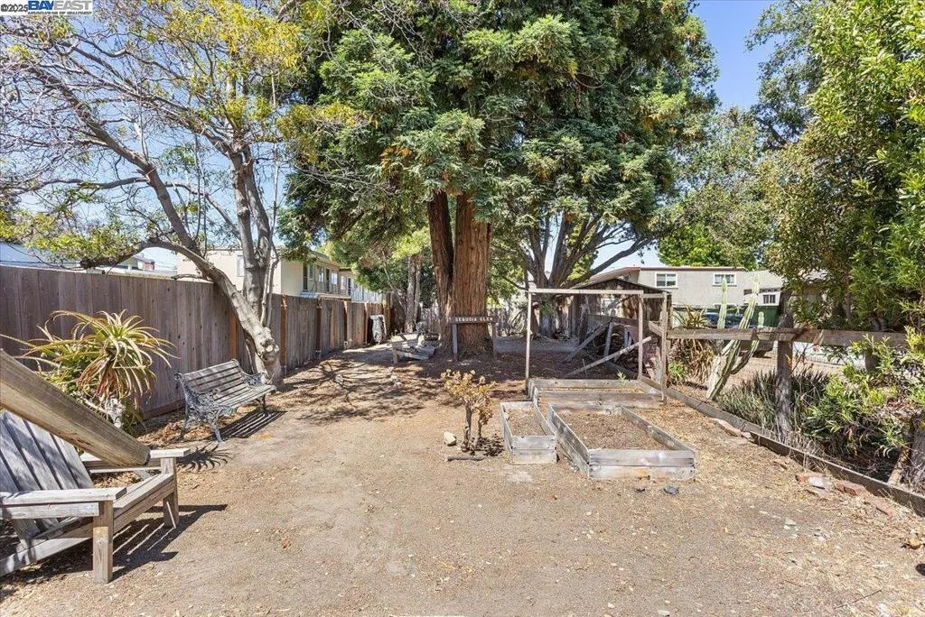 Alameda, California 94501, United States, ,Residential,Active,186942