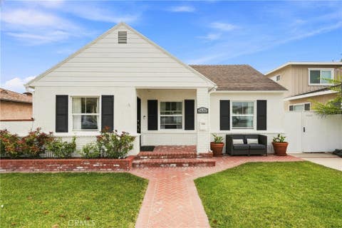 Photo of 2650 S Dolphin Street, San Pedro, CA 90731 (MLS # PV26183652)