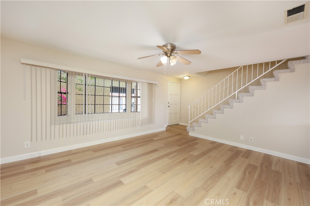 409 W Mountain View Avenue 3