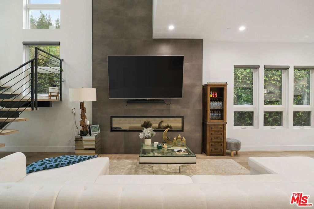 Photo of 4203 Berryman Avenue, Culver City, CA 90066 (MLS # 26650895)