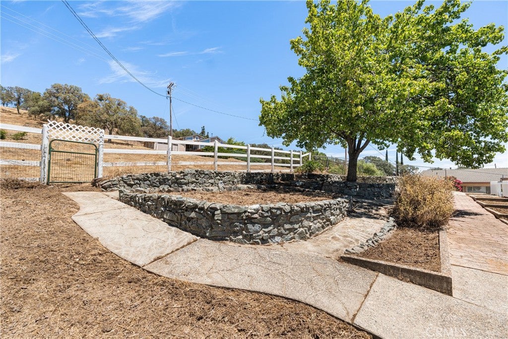 5002 Little John Road