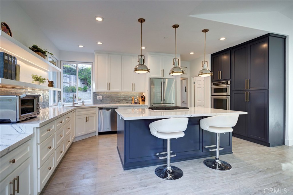 637 Rosemary Court
