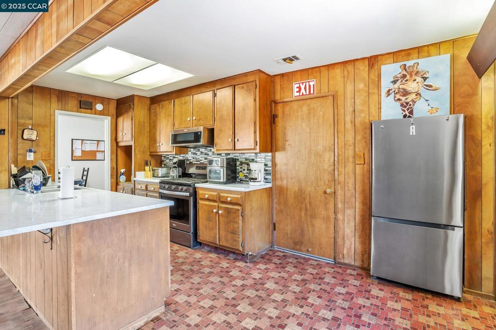 FAIRFIELD - Residential