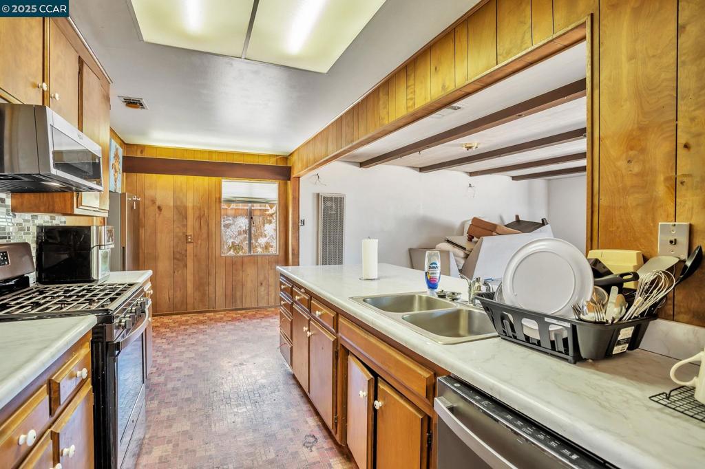 FAIRFIELD - Residential