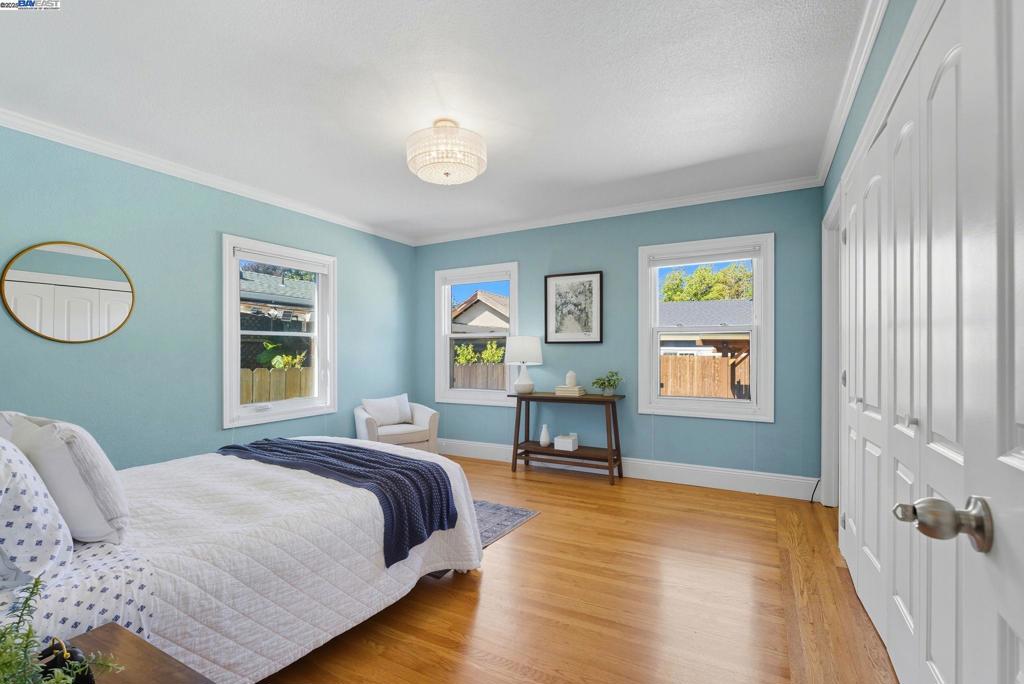 BEST MANOR - Residential